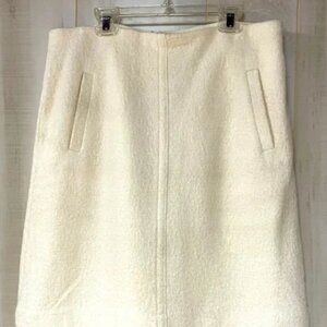 Ann Taylor Cream Wool Blend A line Skirt Sz 8 Pockets